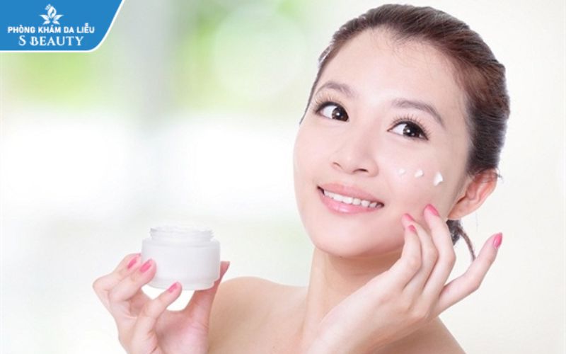 Sau khi tái tạo da nên dùng gì