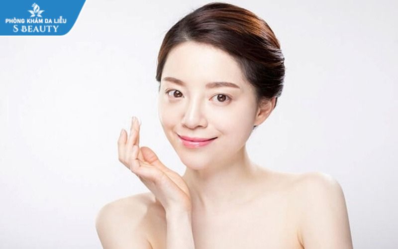 các bước dưỡng da ban ngày